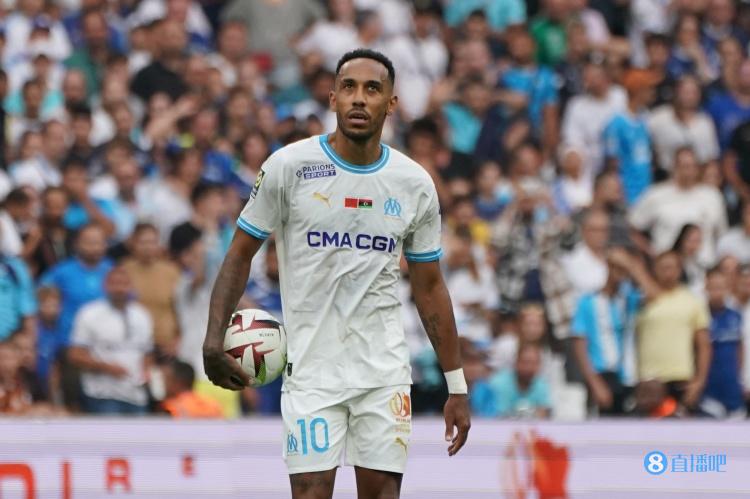 梅開二度助隊大勝，奧巴梅揚本賽季34場取得18球8助攻