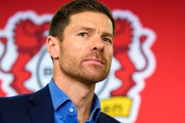 勒沃庫森現任主教練是誰？